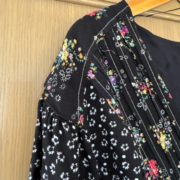 Free People Pleated V-Neck Floral Print Button Front Mini Dress/ Medium - Picture 7 of 13